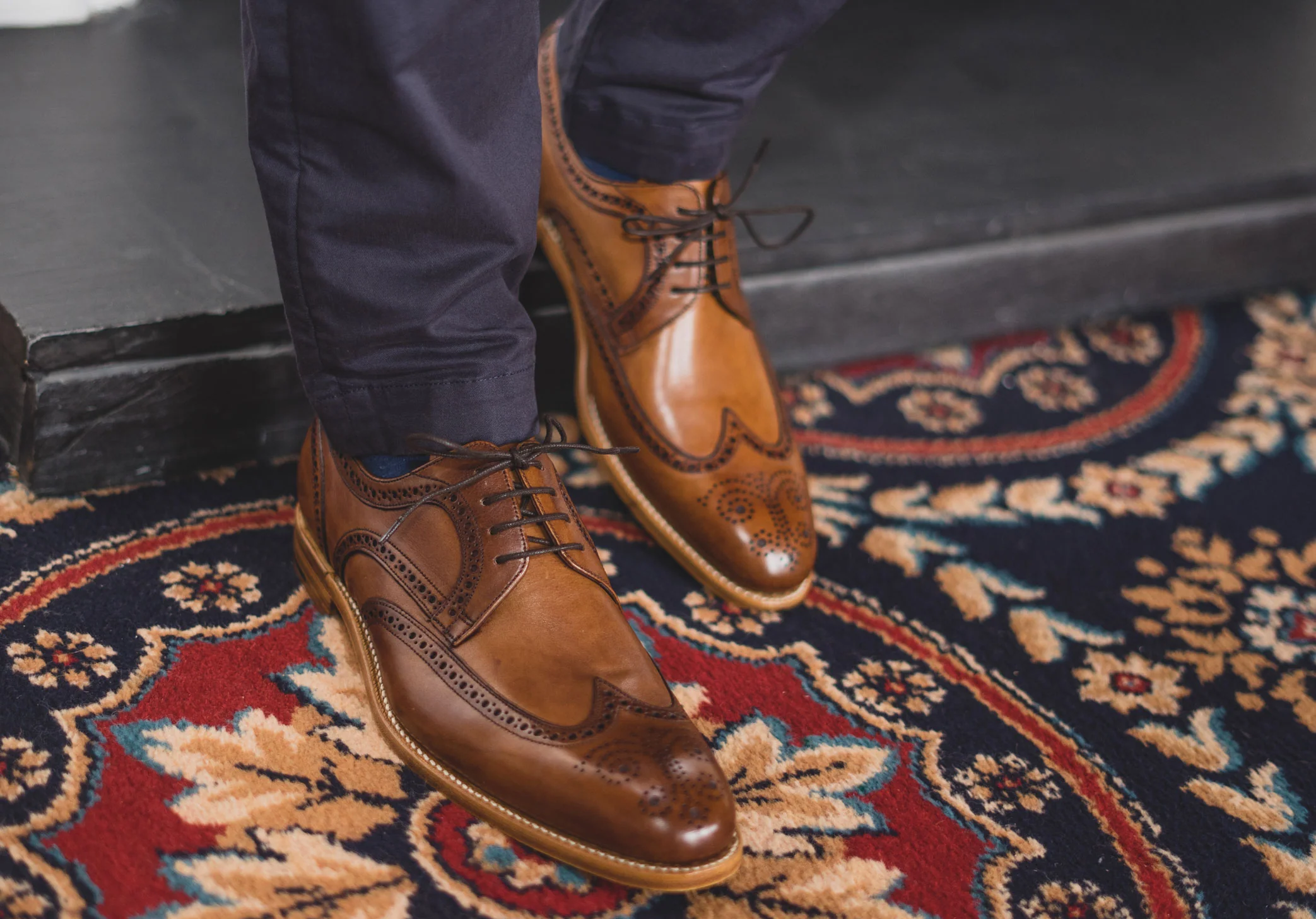Barker Victor - Brown Hand Painted - Image 5